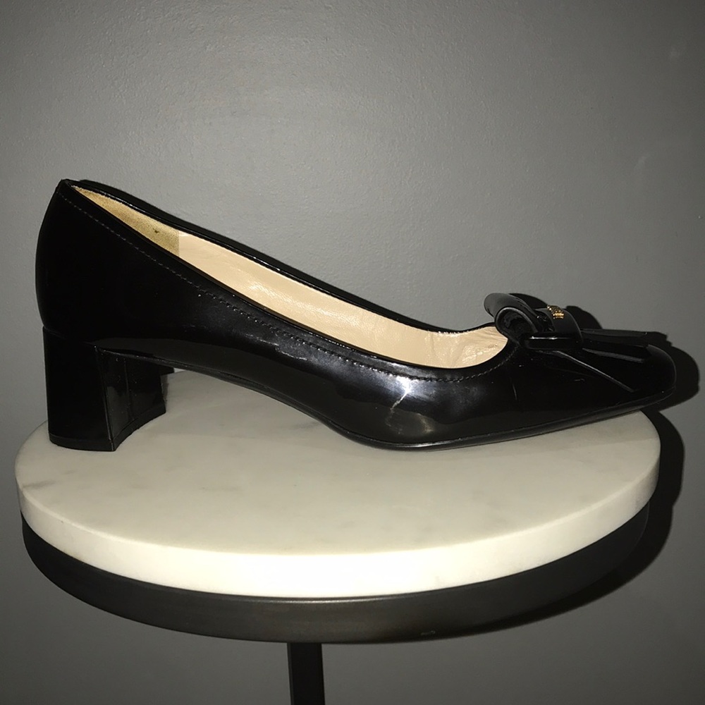Prada patent leather 2 inch heel / with golden Prada logo/ mint condition
